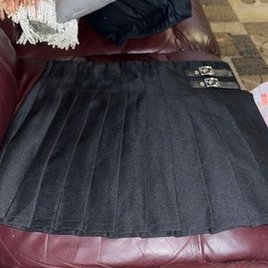 This is a black skirt.